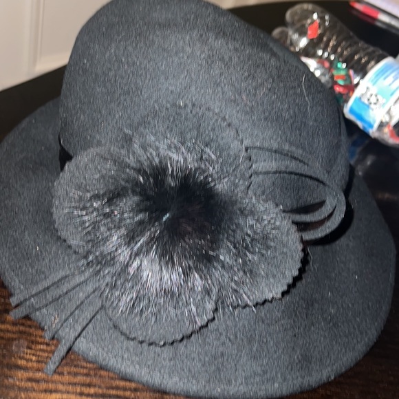 black hat - Picture 3 of 3